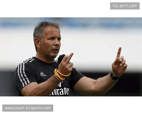 潘卡足球的发明与创新：揭开这项独特足球风格的传奇球星之谜